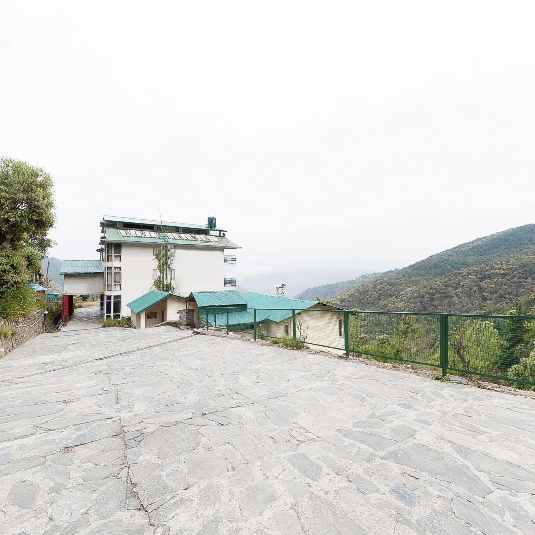 NatureRaga Fernhill Resort Chail Exteriör bild